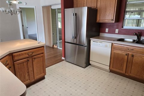 House in The Villages, Florida 2 bedrooms, 106.65 sq.m. № 2315323 - photo 3