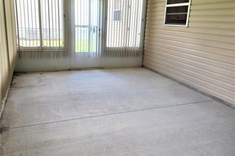 House in The Villages, Florida 2 bedrooms, 106.65 sq.m. № 2315323 - photo 9