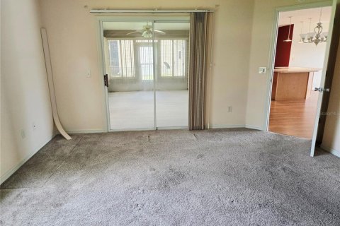 House in The Villages, Florida 2 bedrooms, 106.65 sq.m. № 2315323 - photo 7
