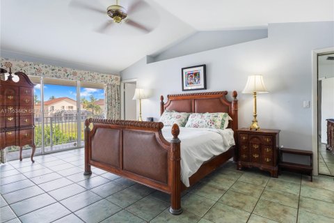 Casa en venta en Doral, Florida, 4 dormitorios, 248.51 m2 № 2029915 - foto 24