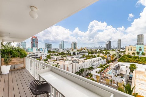 Condominio en Miami Beach, Florida, 1 dormitorio № 2090269