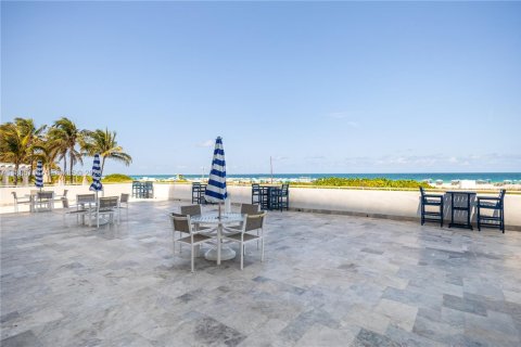 Condominio en venta en Miami Beach, Florida, 1 dormitorio, 61.22 m2 № 2090269 - foto 14