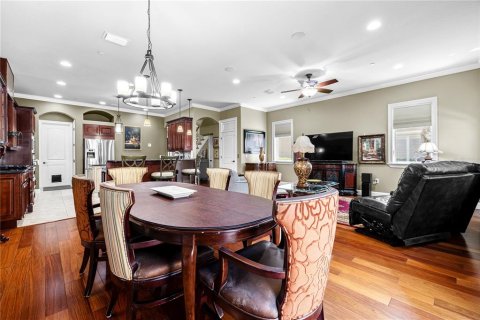 Adosado en alquiler en Tarpon Springs, Florida, 3 dormitorios, 294.5 m2 № 1900559 - foto 9