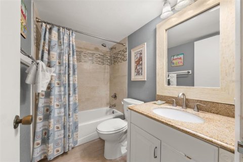 Condominio en venta en Indian Shores, Florida, 3 dormitorios, 109.62 m2 № 2224327 - foto 25