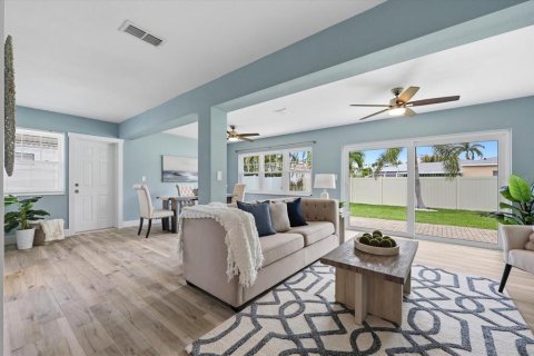 Casa en venta en Belleair Beach, Florida, 2 dormitorios, 157.75 m2 № 2150851 - foto 23