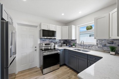Casa en venta en Belleair Beach, Florida, 2 dormitorios, 157.75 m2 № 2150851 - foto 20