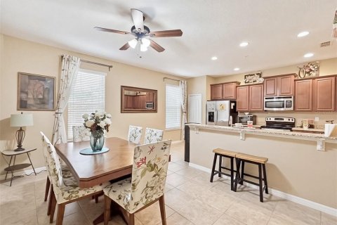 Touwnhouse à vendre à Lake Mary, Floride: 3 chambres, 214.33 m2 № 2215639 - photo 8