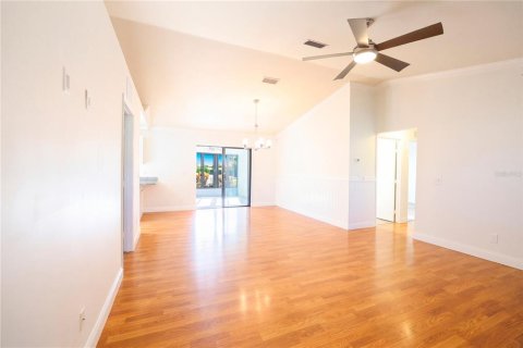 Villa ou maison à vendre à Ocala, Floride: 3 chambres, 135.82 m2 № 2383665 - photo 9