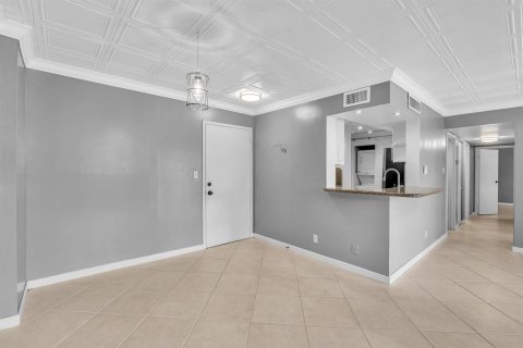Condominio en venta en Fort Lauderdale, Florida, 2 dormitorios, 94.76 m2 № 2153666 - foto 9