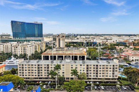 Condominio en Fort Lauderdale, Florida, 2 dormitorios № 2153666