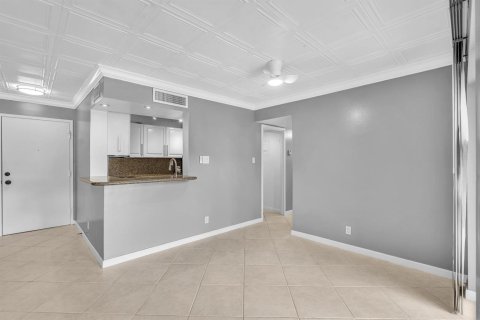 Condominio en venta en Fort Lauderdale, Florida, 2 dormitorios, 94.76 m2 № 2153666 - foto 14