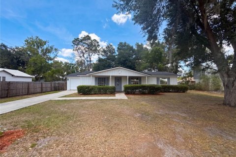 House in Fort Meade, Florida 3 bedrooms, 138.24 sq.m. № 2100369