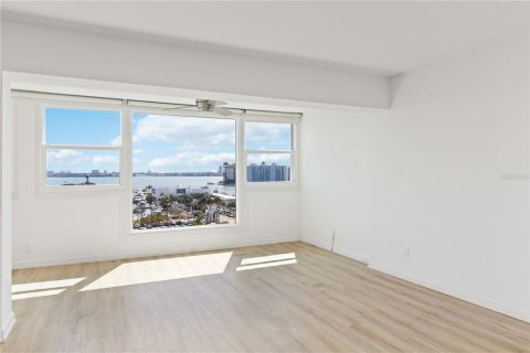 Condominio en venta en Sarasota, Florida, 2 dormitorios, 140.1 m2 № 1717772 - foto 4