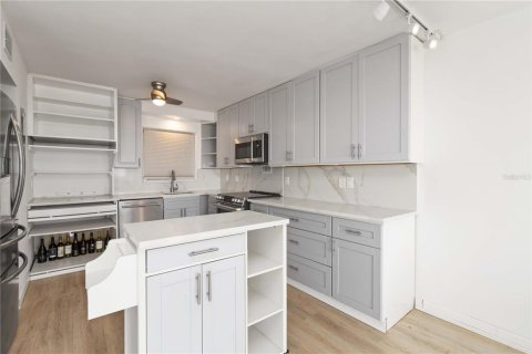 Condominio en venta en Sarasota, Florida, 2 dormitorios, 140.1 m2 № 1717772 - foto 9