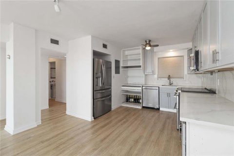 Condominio en venta en Sarasota, Florida, 2 dormitorios, 140.1 m2 № 1717772 - foto 11