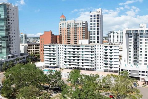 Condominio en venta en Sarasota, Florida, 2 dormitorios, 140.1 m2 № 1717772 - foto 24