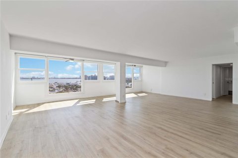 Condominio en venta en Sarasota, Florida, 2 dormitorios, 140.1 m2 № 1717772 - foto 6