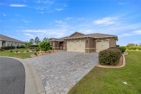 House in Ocala, Florida 3 bedrooms, 261.52 sq.m. № 2199732 - photo 3