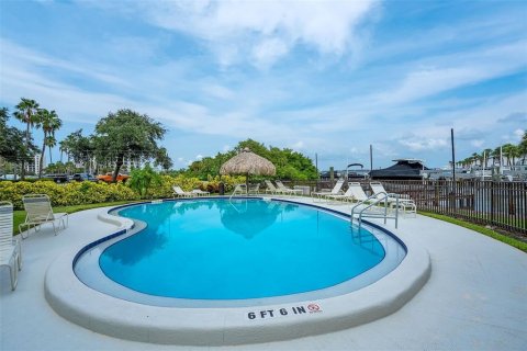 Condominio en venta en Clearwater, Florida, 2 dormitorios, 126.63 m2 № 2267509 - foto 25