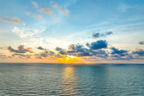 Condominio en venta en Clearwater, Florida, 2 dormitorios, 126.63 m2 № 2267509 - foto 12
