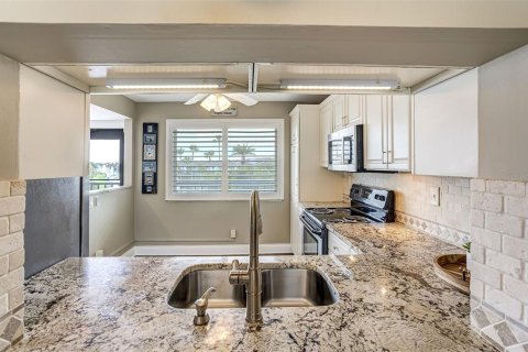 Condominio en venta en Clearwater, Florida, 2 dormitorios, 126.63 m2 № 2267509 - foto 11