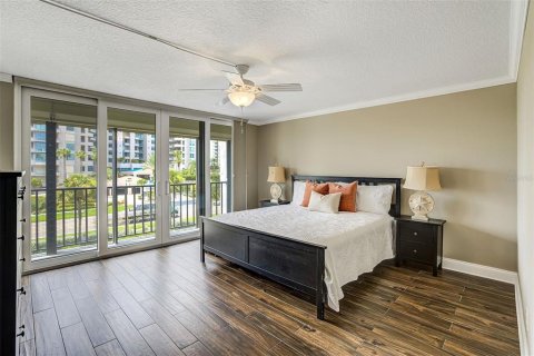 Condominio en venta en Clearwater, Florida, 2 dormitorios, 126.63 m2 № 2267509 - foto 13