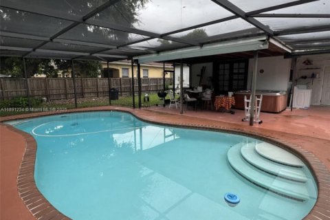 Villa ou maison à vendre à Miami Springs, Floride: 3 chambres, 113.06 m2 № 1946621 - photo 11