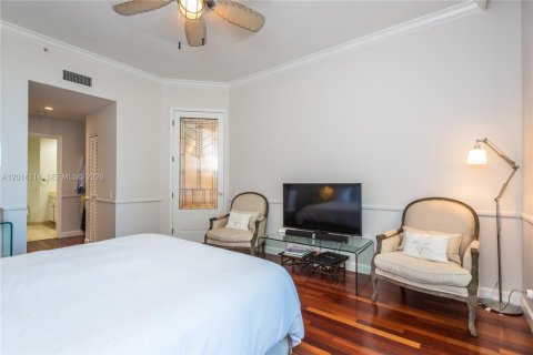 Copropriété à louer à Miami, Floride: 2 chambres, 166.3 m2 № 2076195 - photo 13