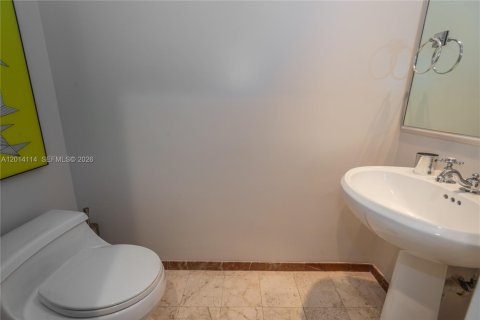 Copropriété à louer à Miami, Floride: 2 chambres, 166.3 m2 № 2076195 - photo 22