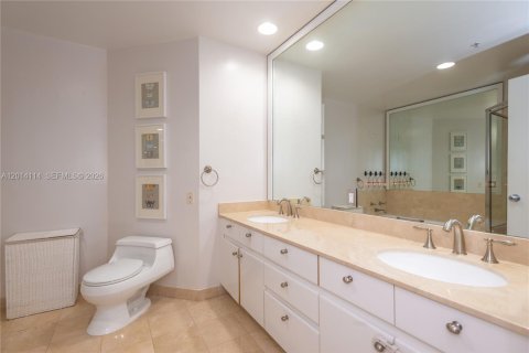 Copropriété à louer à Miami, Floride: 2 chambres, 166.3 m2 № 2076195 - photo 15
