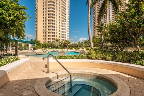 Copropriété à louer à Miami, Floride: 2 chambres, 166.3 m2 № 2076195 - photo 27