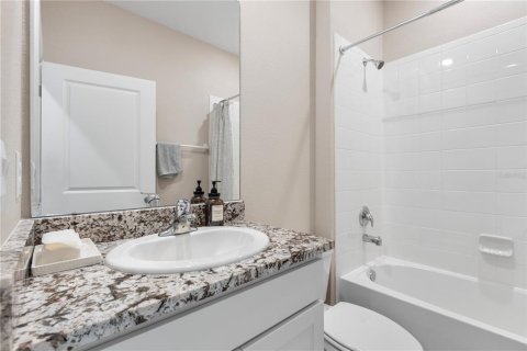 House in Wesley Chapel, Florida 4 bedrooms, 237.55 sq.m. № 1772046 - photo 29
