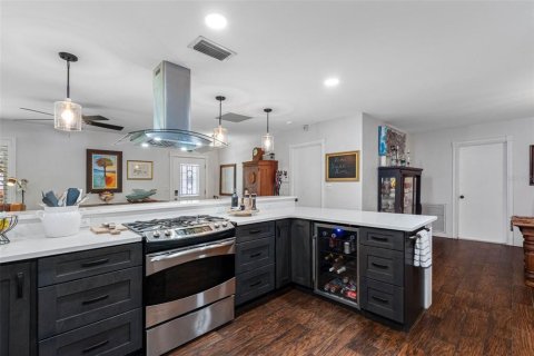 Villa ou maison à vendre à Saint Petersburg, Floride: 4 chambres, 233.74 m2 № 1914813 - photo 25