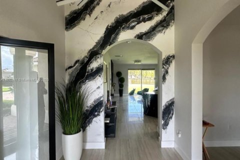 Villa ou maison à louer à Miami, Floride: 2 chambres, 211.35 m2 № 1946667 - photo 4