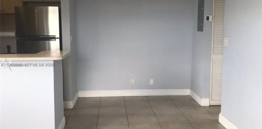 Condo à Hallandale Beach, Floride, 1 chambre  № 2023653