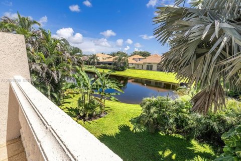 House in Vero Beach, Florida 4 bedrooms, 300.54 sq.m. № 2395088 - photo 27