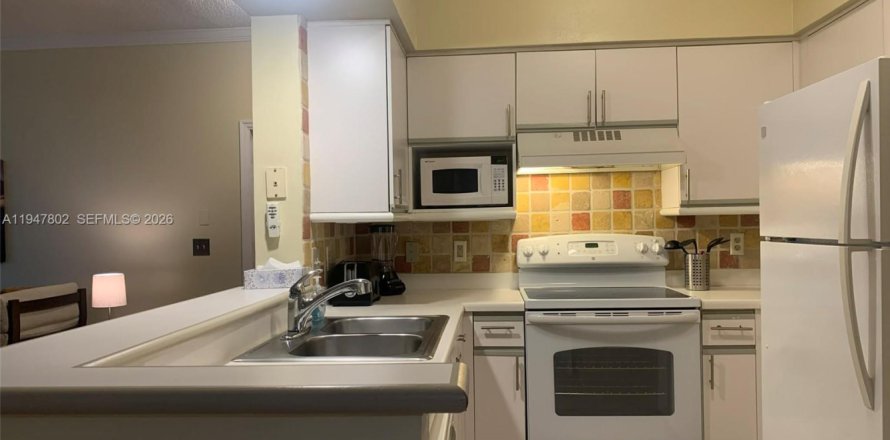 Condominio en Aventura, Florida, 1 dormitorio № 2003901