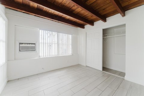 Villa ou maison à louer à Boca Raton, Floride: 3 chambres, 101.45 m2 № 2365849 - photo 11