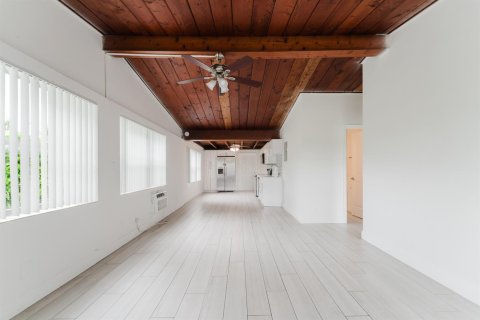 Villa ou maison à louer à Boca Raton, Floride: 3 chambres, 101.45 m2 № 2365849 - photo 2