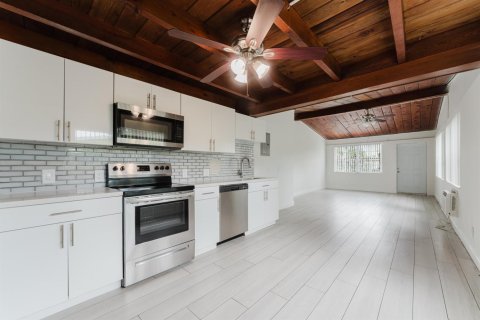 Villa ou maison à louer à Boca Raton, Floride: 3 chambres, 101.45 m2 № 2365849 - photo 6