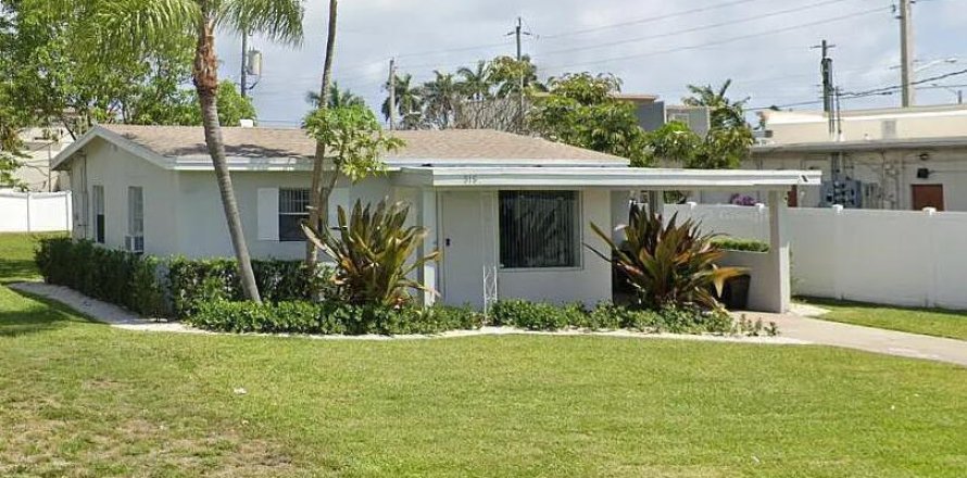 Villa ou maison à Boca Raton, Floride 3 chambres, 101.45 m2 № 2365849