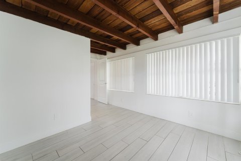 Villa ou maison à louer à Boca Raton, Floride: 3 chambres, 101.45 m2 № 2365849 - photo 13