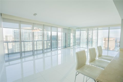 Condo in Miami, Florida, 2 bedrooms  № 2081357 - photo 7
