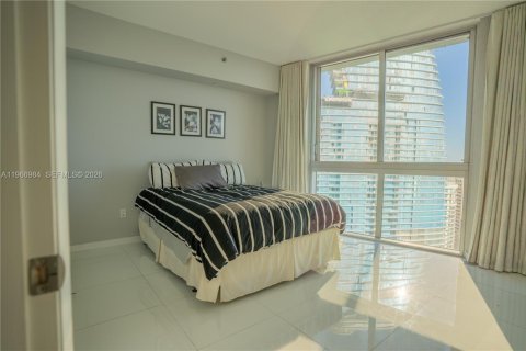 Condo in Miami, Florida, 2 bedrooms  № 2081357 - photo 17