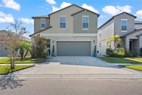 House in Tampa, Florida 4 bedrooms, 177.81 sq.m. № 2429087