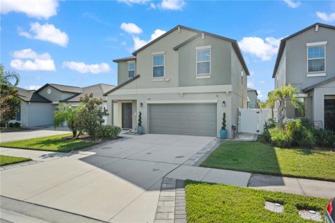 House in Tampa, Florida 4 bedrooms, 177.81 sq.m. № 2429087 - photo 3