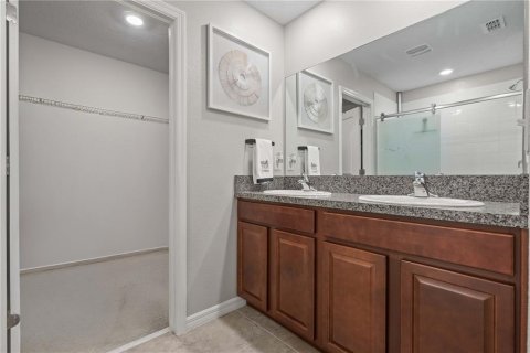 House in Tampa, Florida 4 bedrooms, 177.81 sq.m. № 2429087 - photo 23