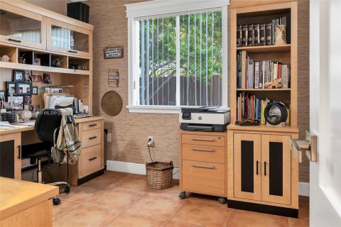 Villa ou maison à vendre à Miami, Floride: 3 chambres, 148.92 m2 № 2088682 - photo 25