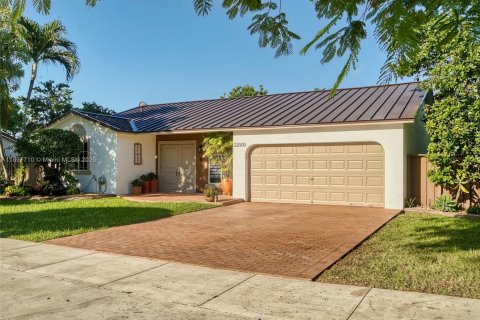 Villa ou maison à vendre à Miami, Floride: 3 chambres, 148.92 m2 № 2088682 - photo 1