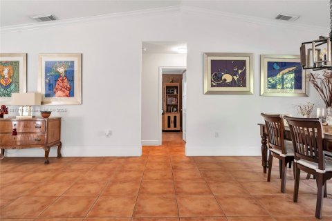 Villa ou maison à vendre à Miami, Floride: 3 chambres, 148.92 m2 № 2088682 - photo 13